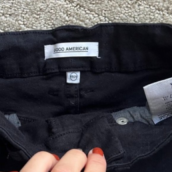 GOOD AMERICAN Distressed bombshell shorts, 00/24, Black - Picture 3 of 5